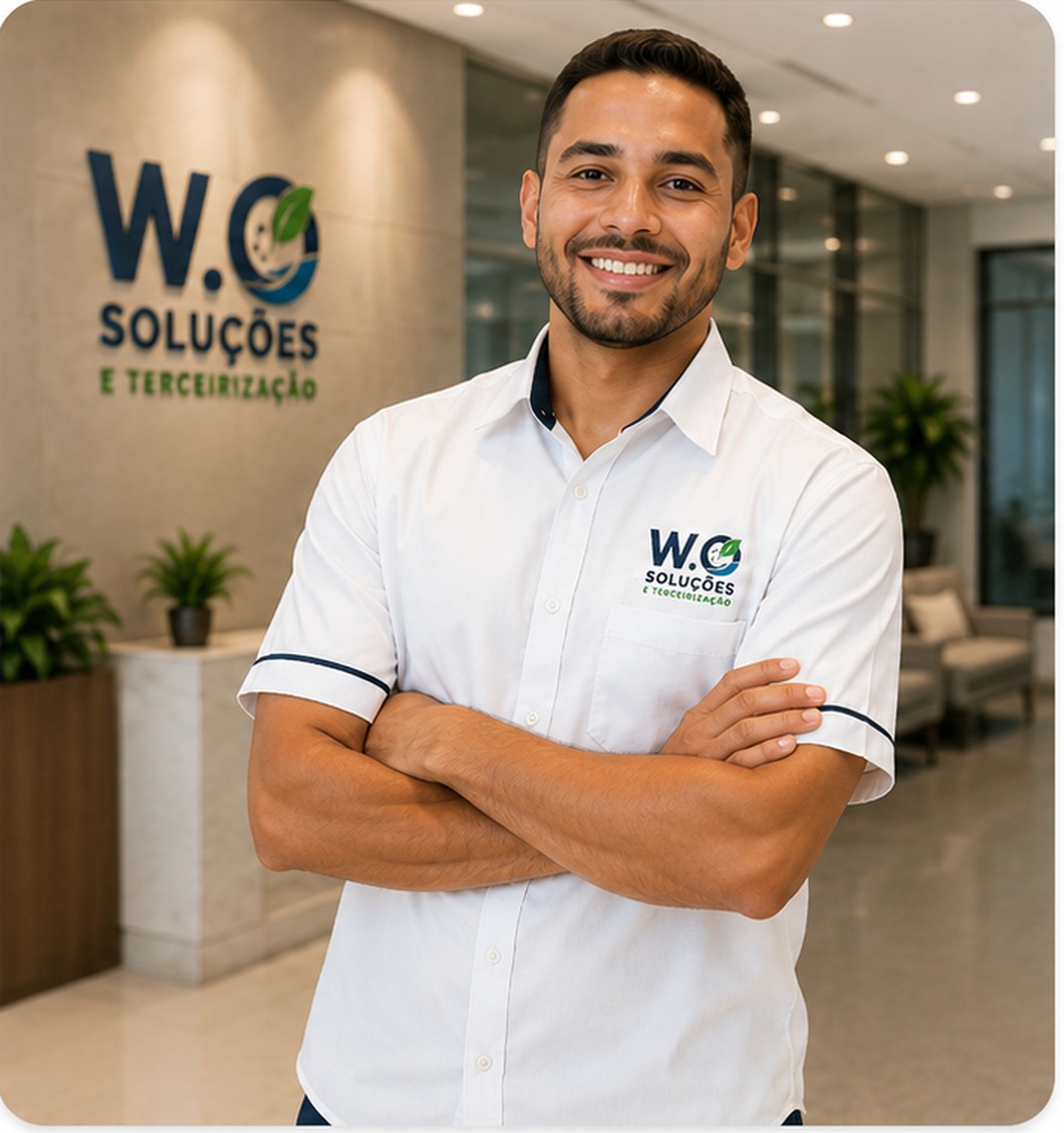 Profissional da W.O Soluções em ambiente corporativo